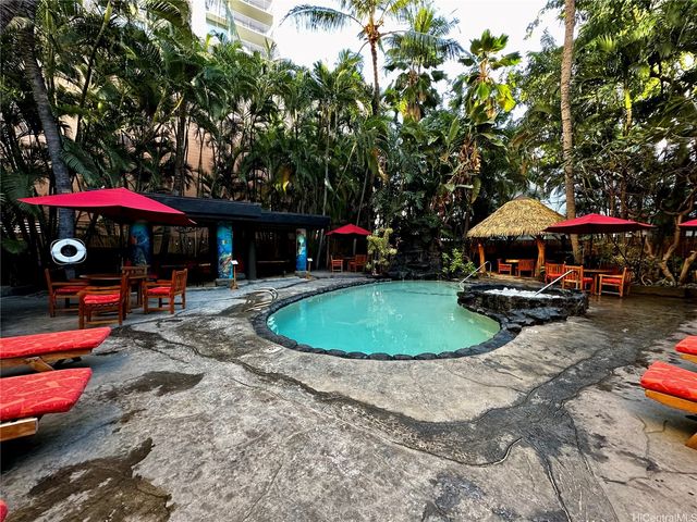 2425 Kuhio Avenue 604, Honolulu, HI 96815