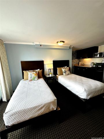 2425 Kuhio Avenue 604, Honolulu, HI 96815