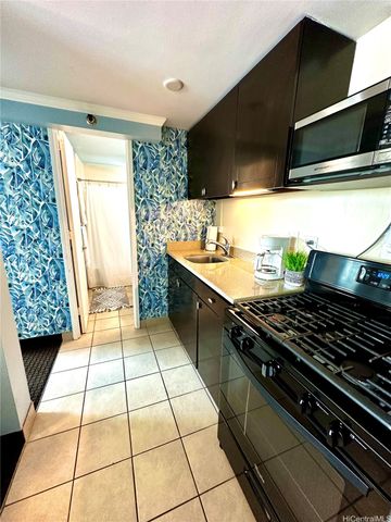 2425 Kuhio Avenue 604, Honolulu, HI 96815