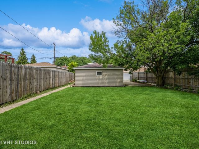 6308 W Addison Street, Chicago, IL 60634