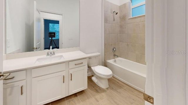 7761 LAKES EDGE LANE, Port Charlotte, FL 33981
