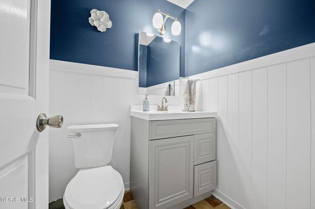 827 Abbey Lane, Findlay, OH 45840