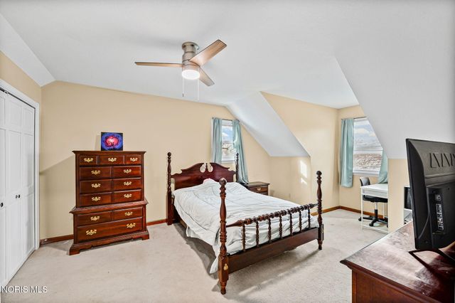 827 Abbey Lane, Findlay, OH 45840