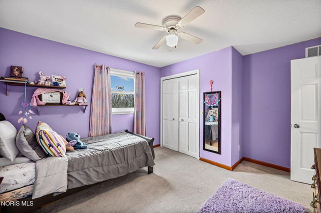 827 Abbey Lane, Findlay, OH 45840