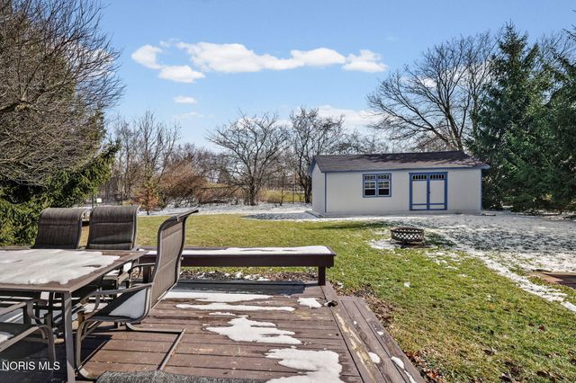 827 Abbey Lane, Findlay, OH 45840