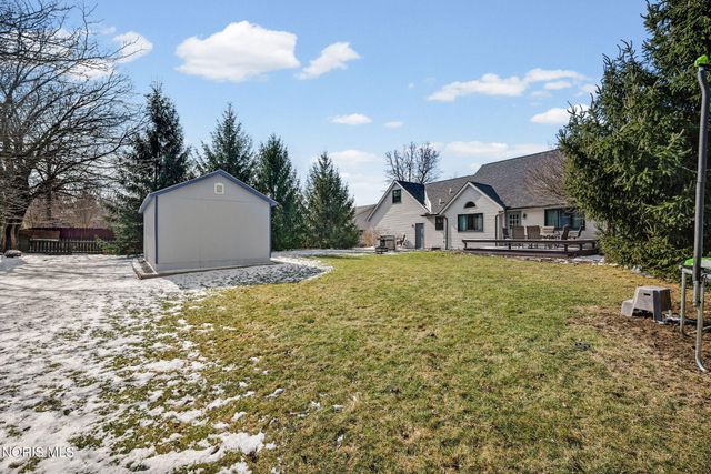 827 Abbey Lane, Findlay, OH 45840