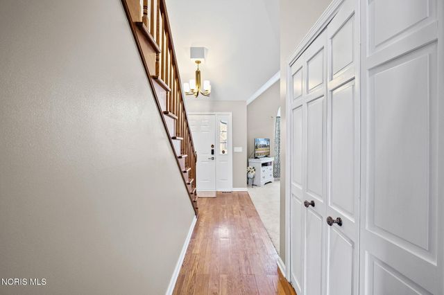 827 Abbey Lane, Findlay, OH 45840