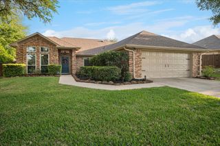 2406 S Forest Hls, Corinth, TX 76210