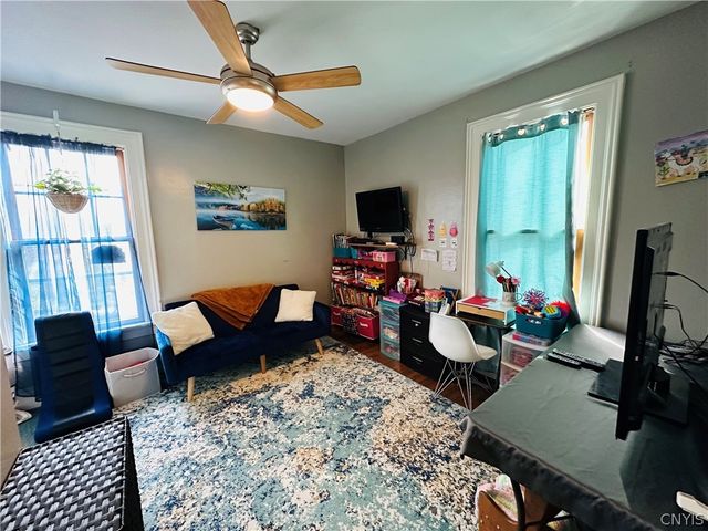 12 Johnston, Seneca Falls, NY 13148