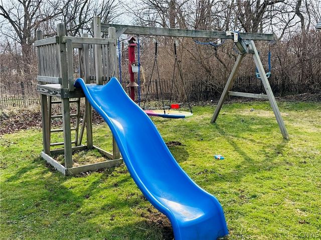 12 Johnston, Seneca Falls, NY 13148