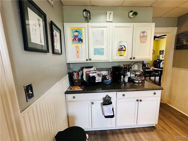 12 Johnston, Seneca Falls, NY 13148