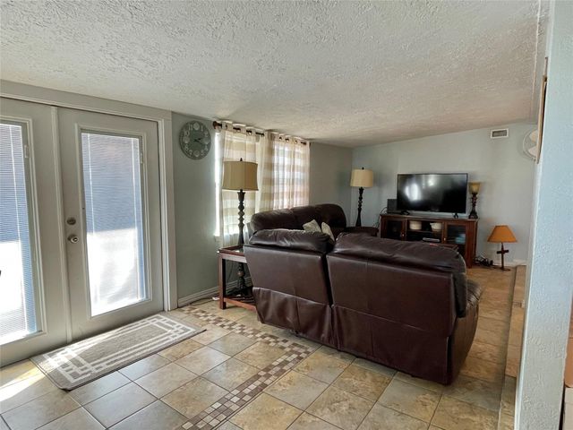 308 Parkview Road, Surfside Beach, TX 77541