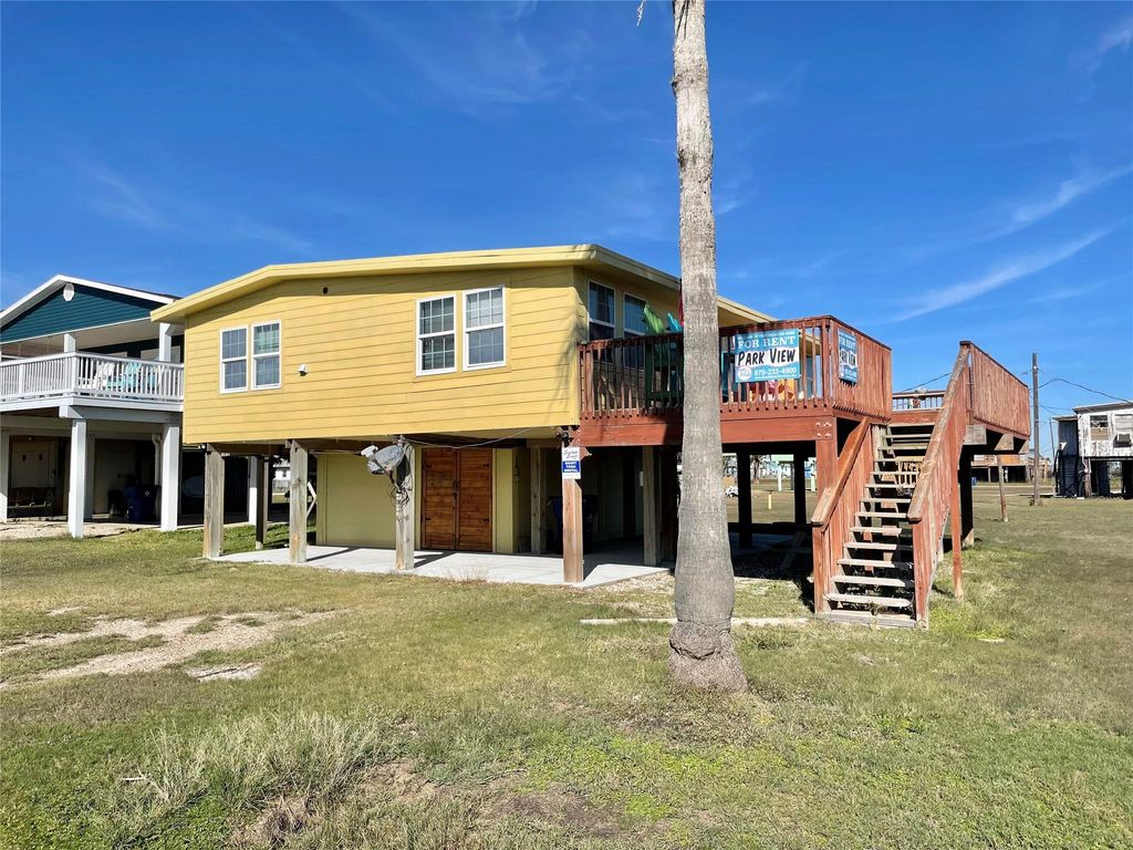308 Parkview Road, Surfside Beach, TX 77541