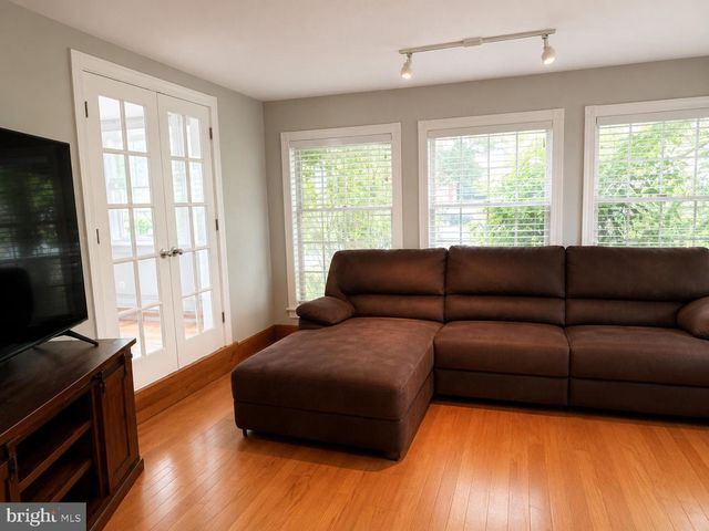 25 TURNBRIDGE DR, Lancaster, PA 17603