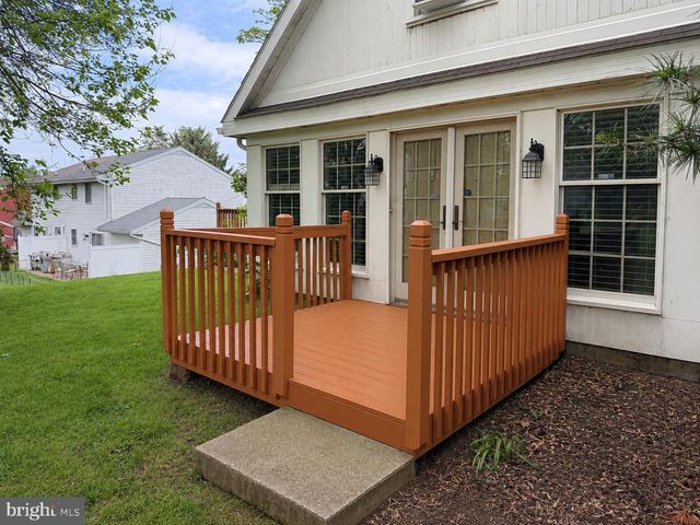 25 TURNBRIDGE DR, Lancaster, PA 17603