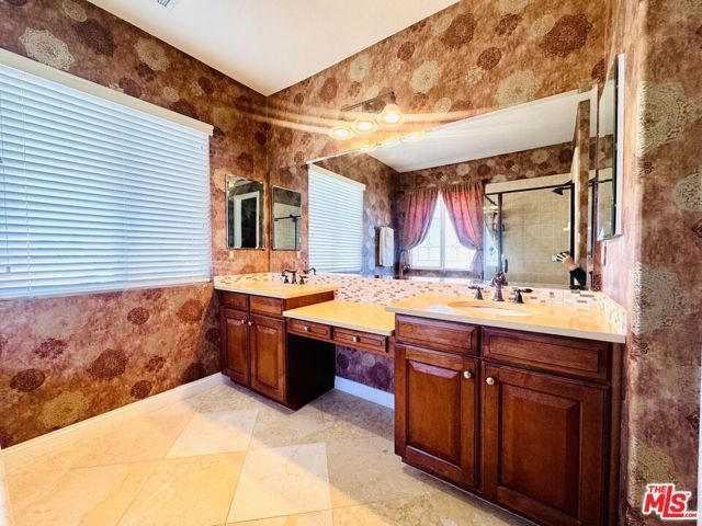 8150 Julie Court, Hesperia, CA 92345