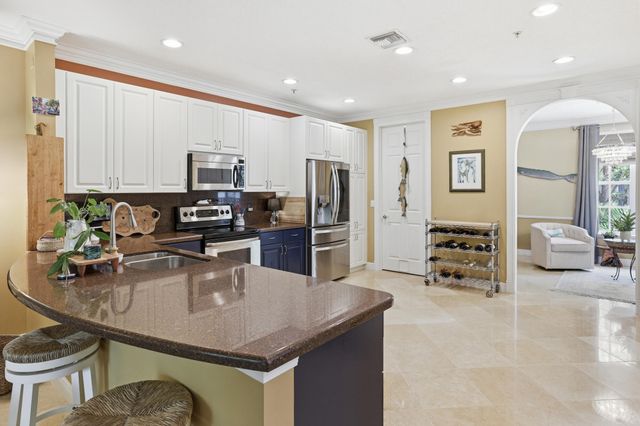 135 W Indian Crossing Circle, Jupiter, FL 33458