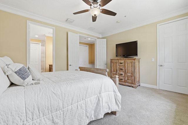 135 W Indian Crossing Circle, Jupiter, FL 33458