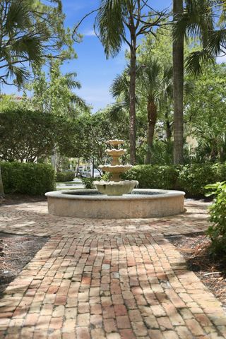 135 W Indian Crossing Circle, Jupiter, FL 33458