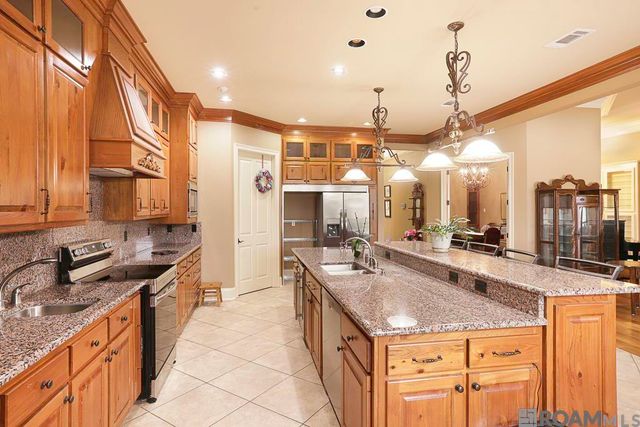 6919 Lagoon Ct, Greenwell Springs, LA 70739