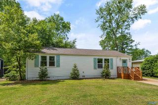 1810 NE Polk Drive, Huntsville, AL 35801