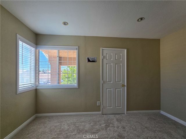13636 Cordelia, Victorville, CA 92392