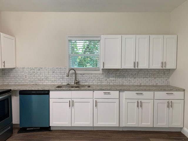 2222 W BOND Street, Denison, TX 75020
