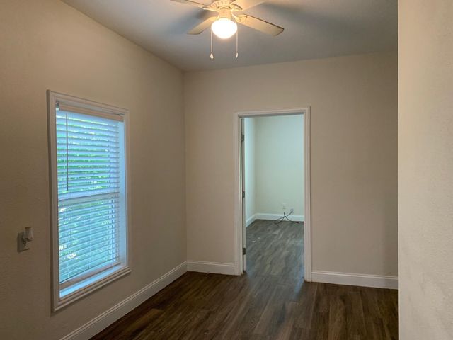 2222 W BOND Street, Denison, TX 75020