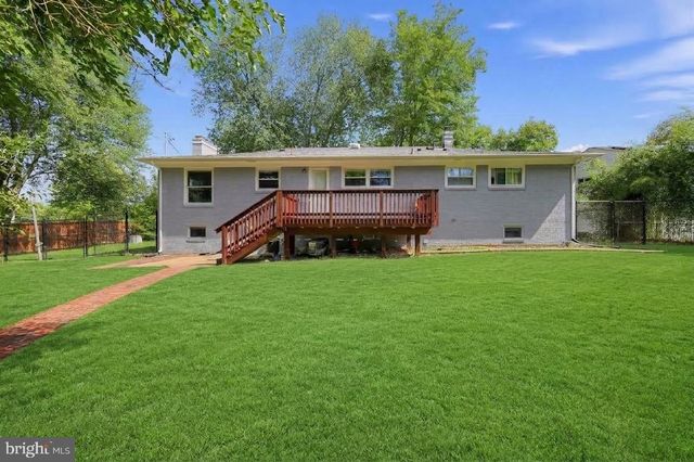 10807 HILL TOP DR, Fort Washington, MD 20744