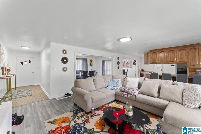 815 NONIDEZ CIRCLE, Bessemer, AL 35022