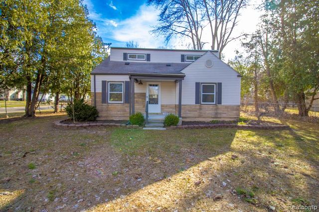 14888 Sunbury Street, Livonia, MI 48154
