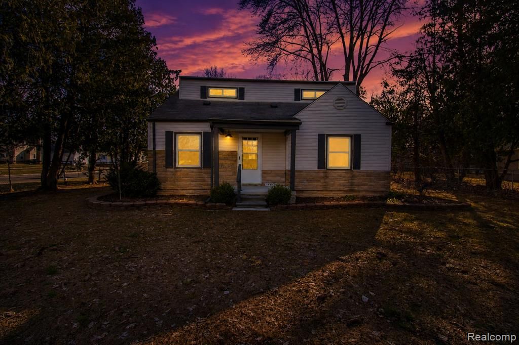 14888 Sunbury Street, Livonia, MI 48154