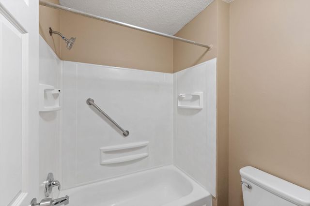 7202 72nd Lane N, Brooklyn Park, MN 55428
