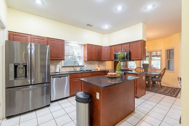 4 Vinegar Hill Lane, Heber Springs, AR 72543