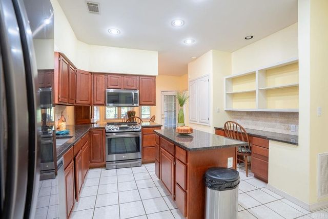 4 Vinegar Hill Lane, Heber Springs, AR 72543