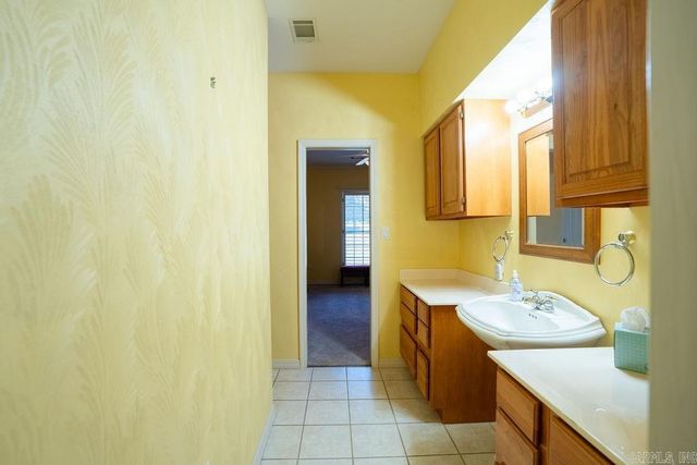 4 Vinegar Hill Lane, Heber Springs, AR 72543