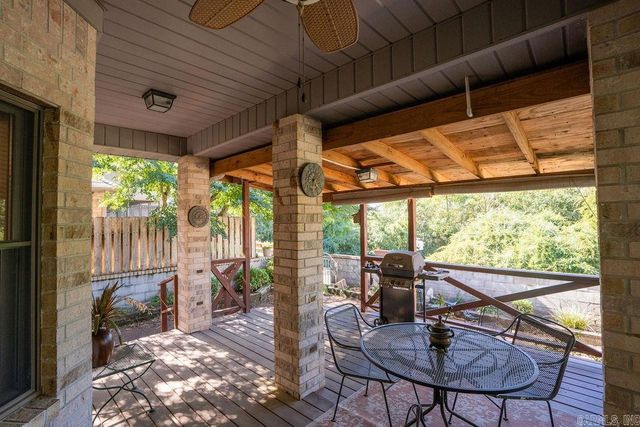 4 Vinegar Hill Lane, Heber Springs, AR 72543