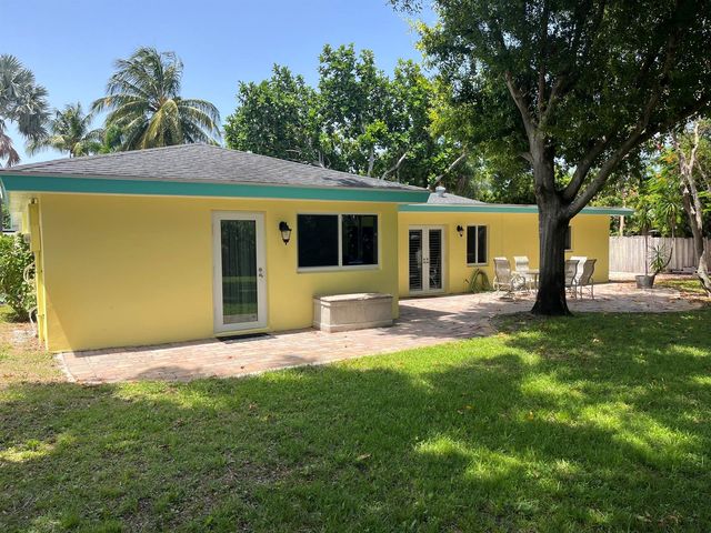 620 NE 9th Avenue, Boynton Beach, FL 33435