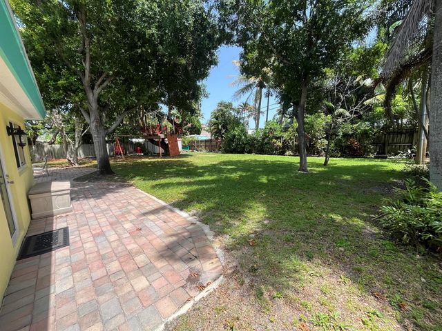620 NE 9th Avenue, Boynton Beach, FL 33435