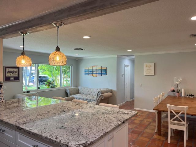 620 NE 9th Avenue, Boynton Beach, FL 33435
