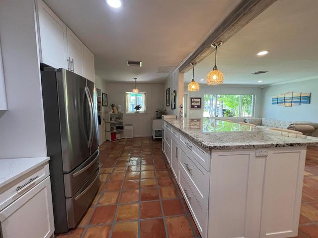 620 NE 9th Avenue, Boynton Beach, FL 33435
