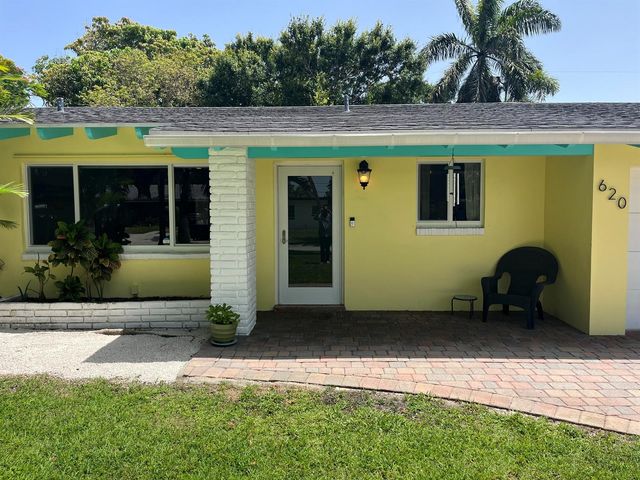 620 NE 9th Avenue, Boynton Beach, FL 33435