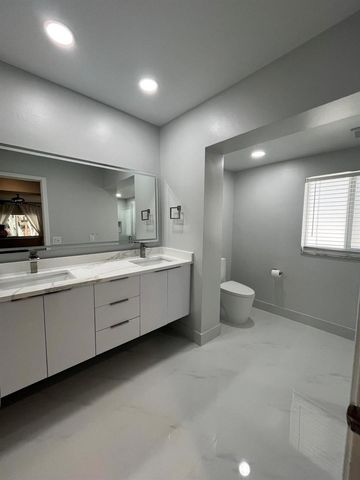 620 NE 9th Avenue, Boynton Beach, FL 33435