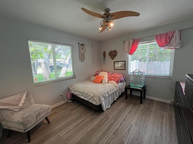 620 NE 9th Avenue, Boynton Beach, FL 33435
