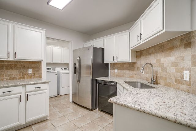 636 Cumberland Drive, Burleson, TX 76028