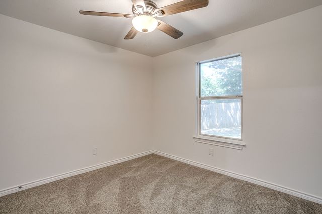 636 Cumberland Drive, Burleson, TX 76028
