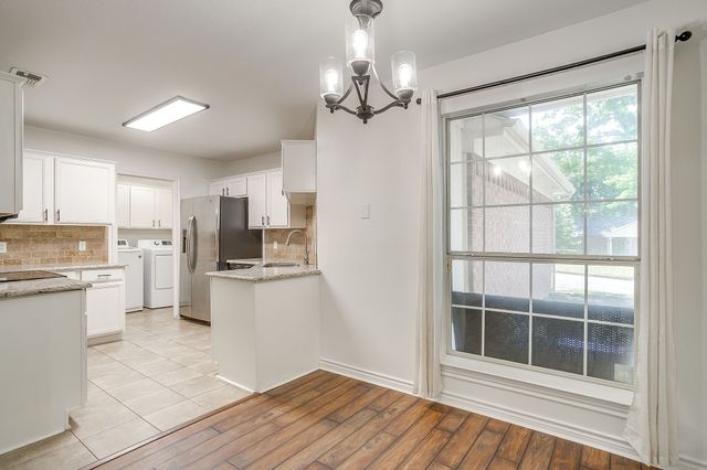636 Cumberland Drive, Burleson, TX 76028