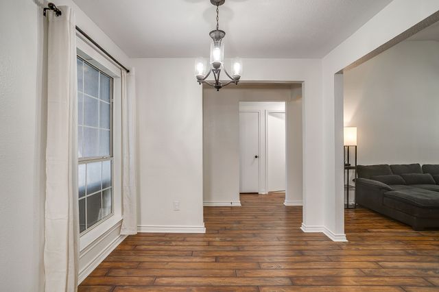 636 Cumberland Drive, Burleson, TX 76028