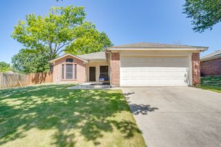 636 Cumberland Drive, Burleson, TX 76028