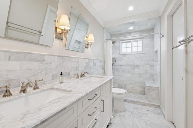 1702 Lakeview Avenue, Seaford, NY 11783